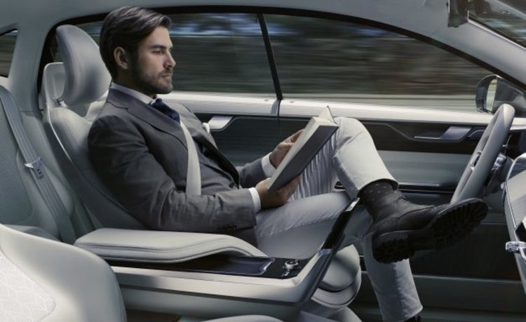 Бебетата, родени днес няма да карат кола никога