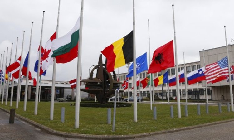 НАТО в момента не може да се справи с Русия