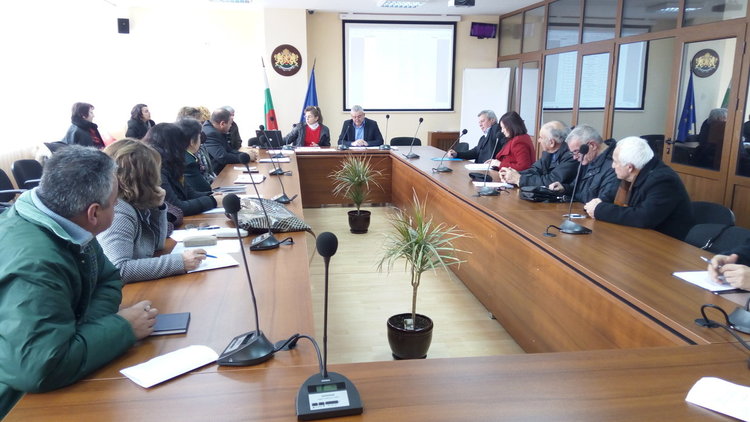 206 фирми поискаха да наемат безработни в Кърджали