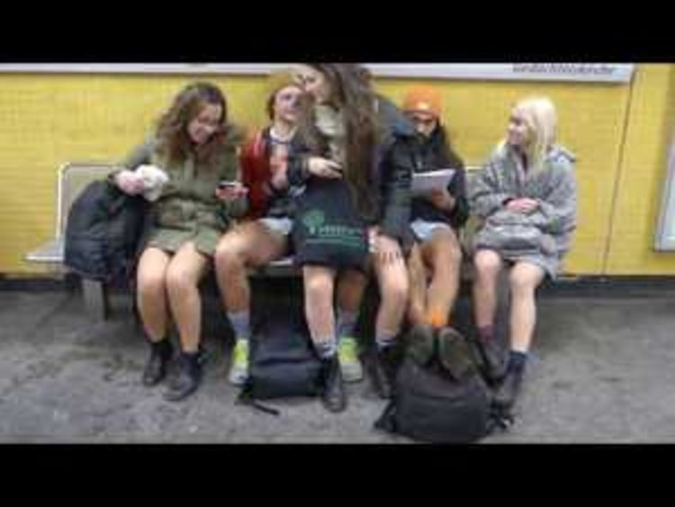 200 души пътуваха по бельо в метрото в Берлин