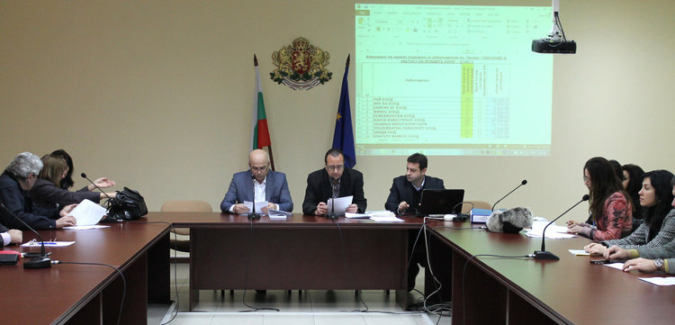 80 фирми осигуряват 371 работни места по две програми за заетост