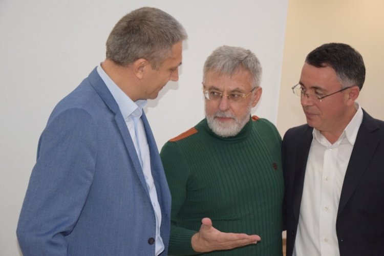 Мустафа Карадайъ: Убеден съм, че Кърджали ще се справи с предателите