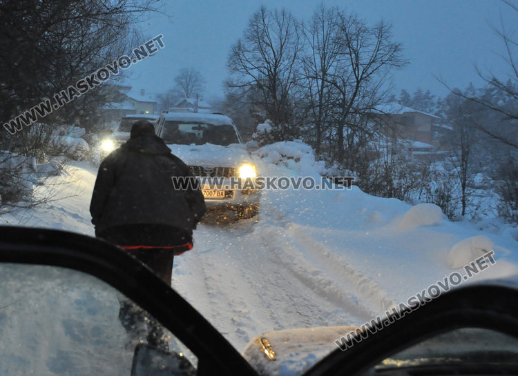 Лавина от сигнали за неизчистени улици, много закъсали в Кенана 