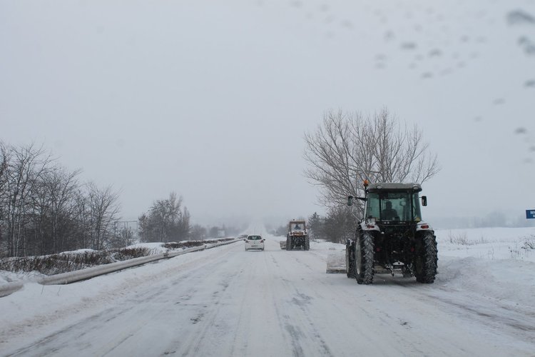 Отвориха пътя Симеоновград- Гълъбово, пожарна изведе тежко болен от с. Белополяне