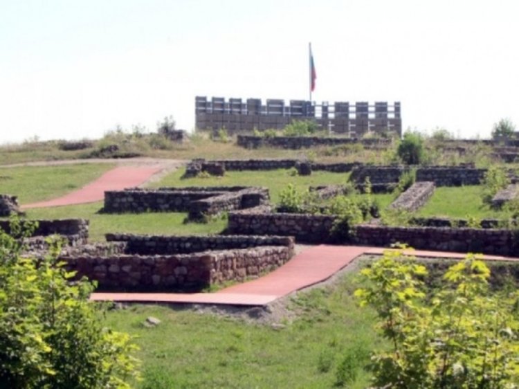 Арабски бизнесмени вдигат стадион в Перник