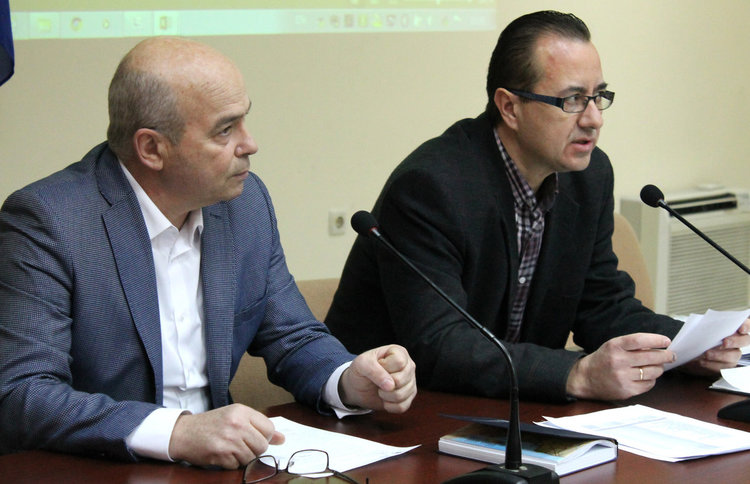 80 фирми осигуряват 371 работни места по две програми за заетост