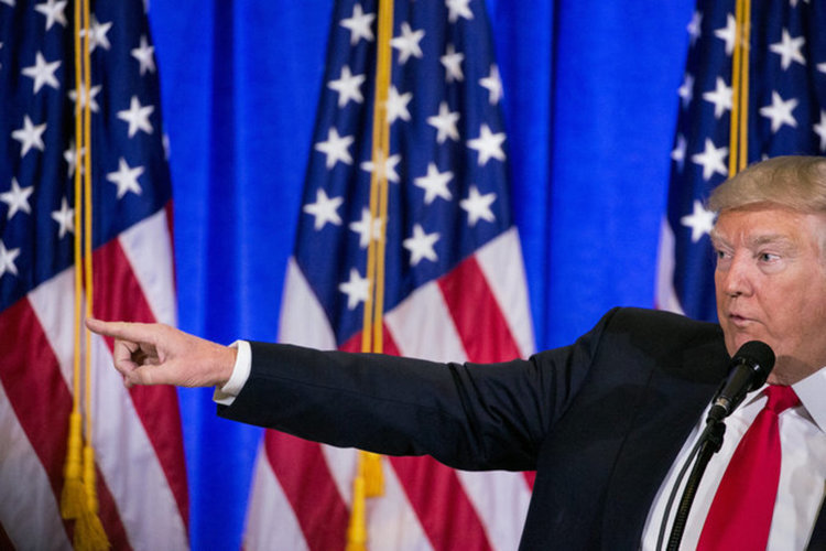 Първата пресконференция на Тръмп - за руските хакери и скандала с досието