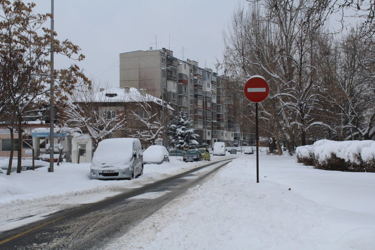 Общината: основните улици и булеварди в Хасково са почистени и опесъчени