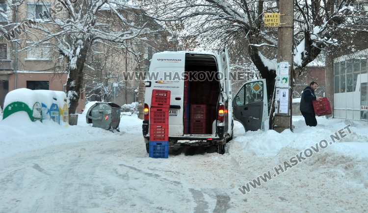Хасково в бяло, вижте как изглежда градът тази сутрин (галерия)