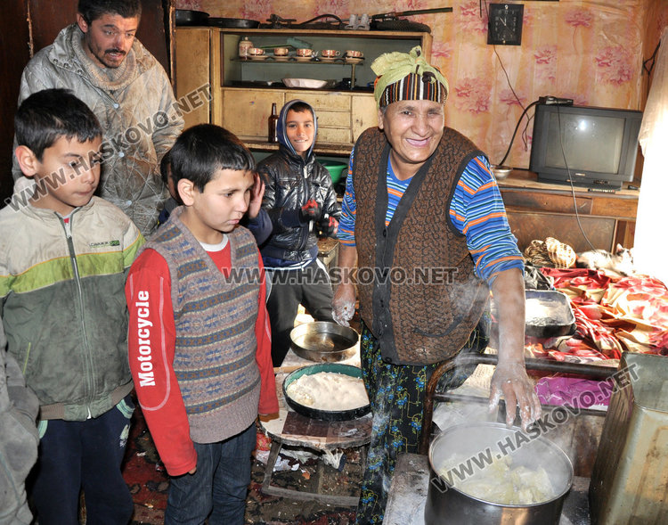 След година бой и кавги роми искат прошка на Банго Васил 