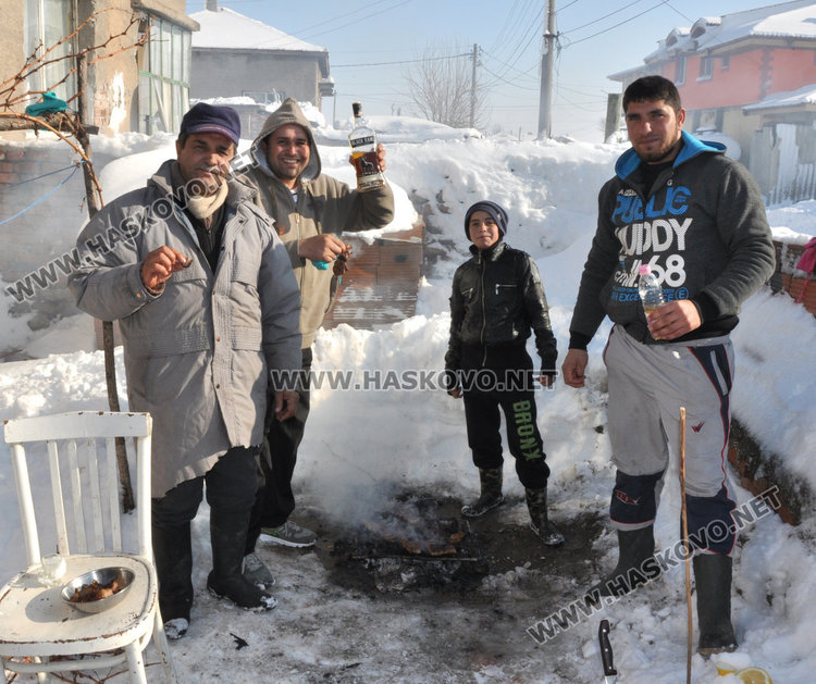 След година бой и кавги роми искат прошка на Банго Васил 