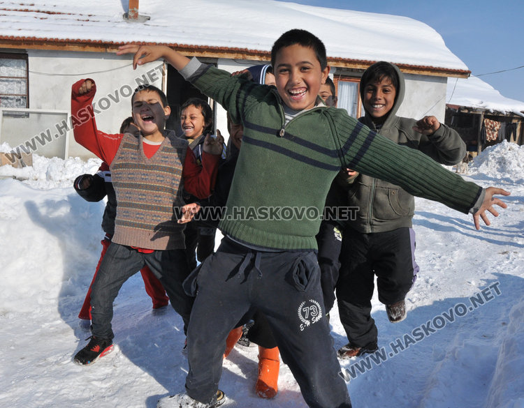 След година бой и кавги роми искат прошка на Банго Васил 