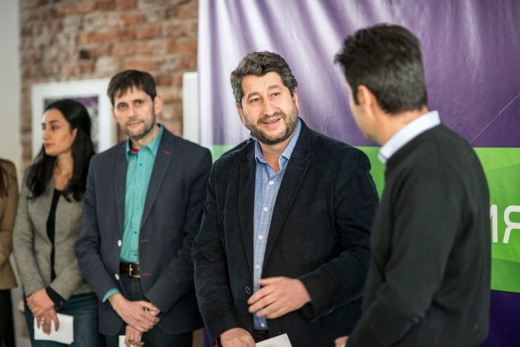 "Да, България" получава заявки за сътрудничество