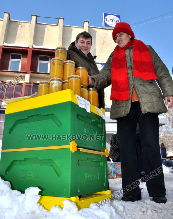 Хасковлии лекуват болно гърло с домашен пчелен мед