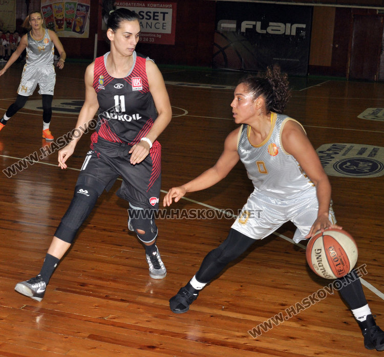 Баскетболистките на Хасково размазаха Нефтохимик с 40 точки преднина