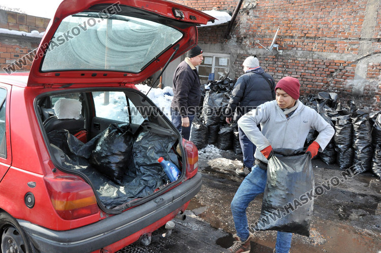 Донбаските въглища кът и скочиха драстично, брикети няма