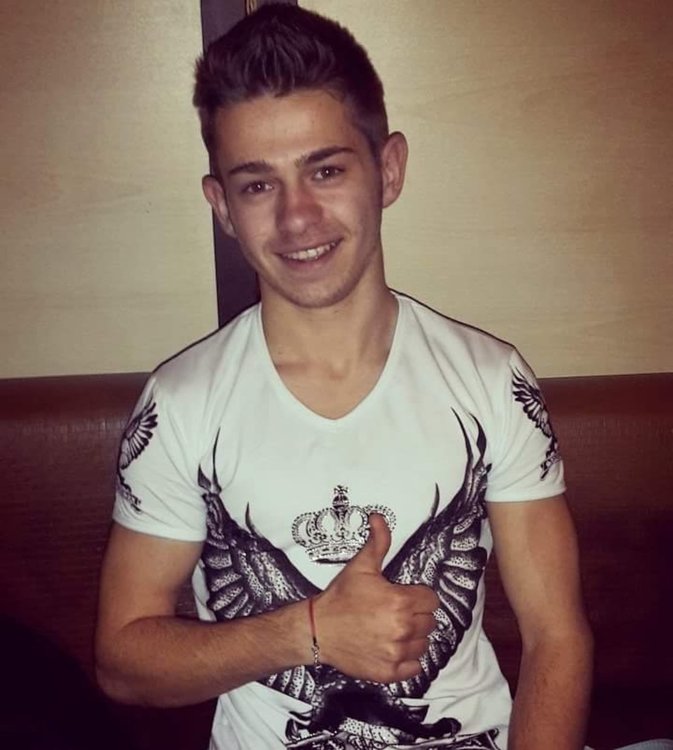 Изчезналият Майкъл даде признаци на живот