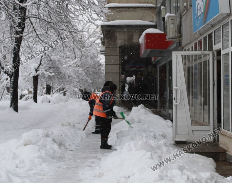 Общината: Чистят се второстепенните улици в Димитровград
