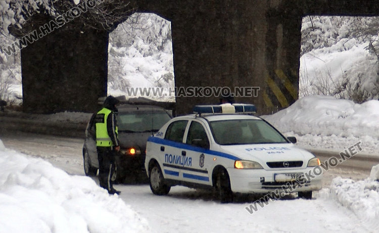Тир блокира детелината на Е-80 край Хасково 
