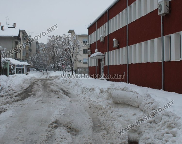 Общината: Чистят се второстепенните улици в Димитровград