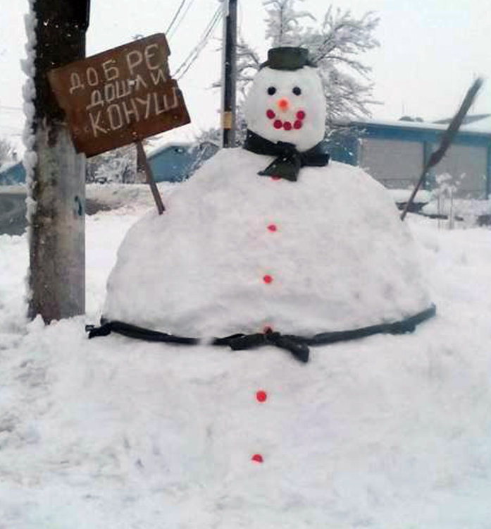 Десетки снежковци поздравяват хасковлии в международния си празник