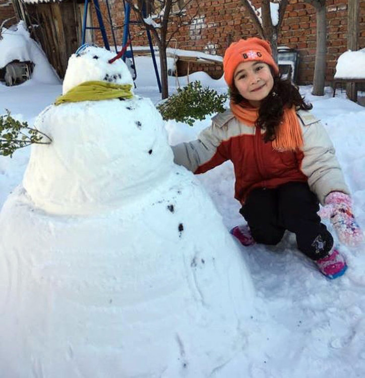 Десетки снежковци поздравяват хасковлии в международния си празник