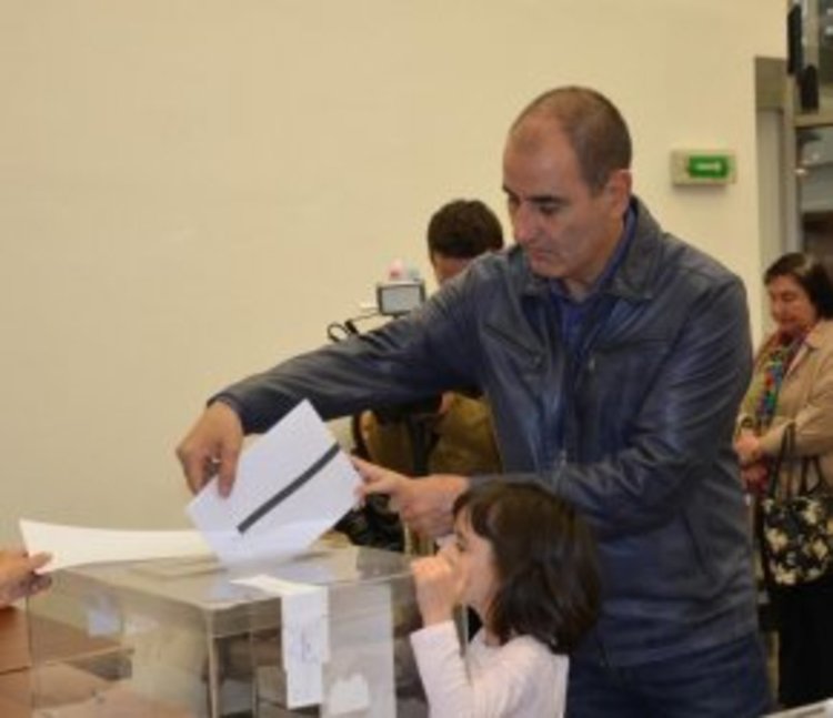 ГЕРБ и БСП работят ударно за мобилизиране на партийния си актив