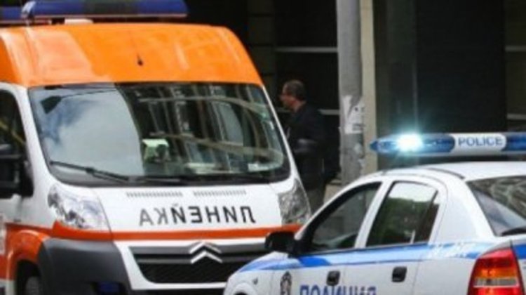 Пребиха млад шофьор, ударил три паркирани коли