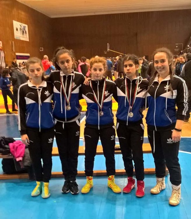 Надеждите ни в свободната борба с три медала от Държавното първенство