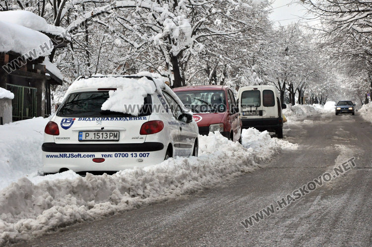 Хасковският шофьор от глоби се не плаши, колите пак на забранено на улиците