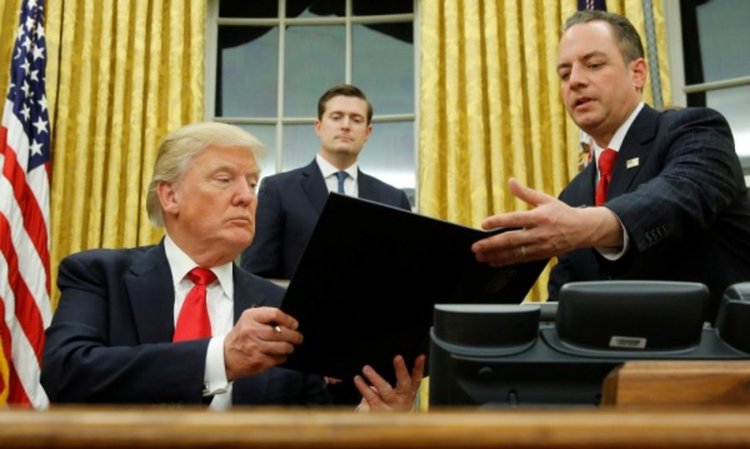 Тръмп подписа указ срещу "Обамакеър"