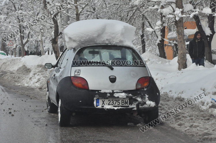 Хасковският шофьор от глоби се не плаши, колите пак на забранено на улиците