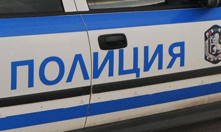 Клиент заплаши барманка с газов пистолет