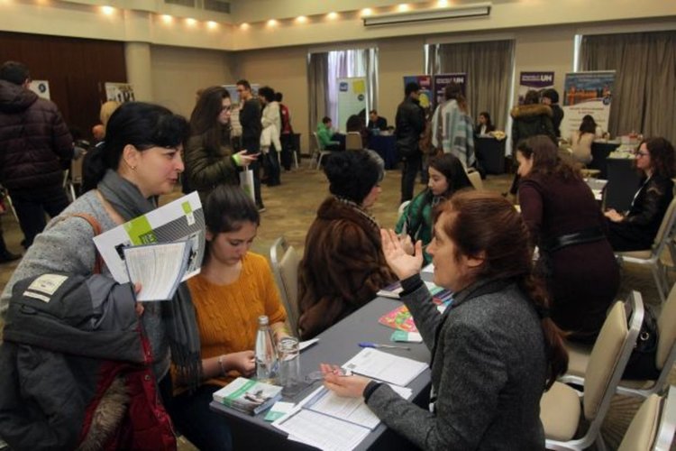 80 000 млади българи учили в чужбина през последното десетилетие