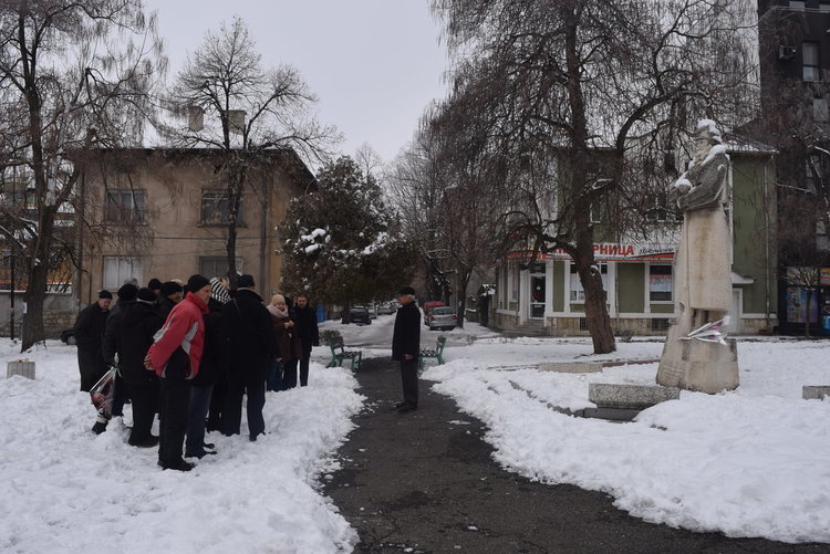 Още цветя за първите освободители на Кърджали