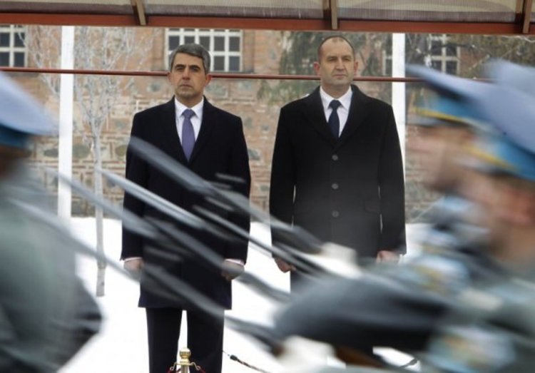 Плевнелиев сдаде, Радев прие властта