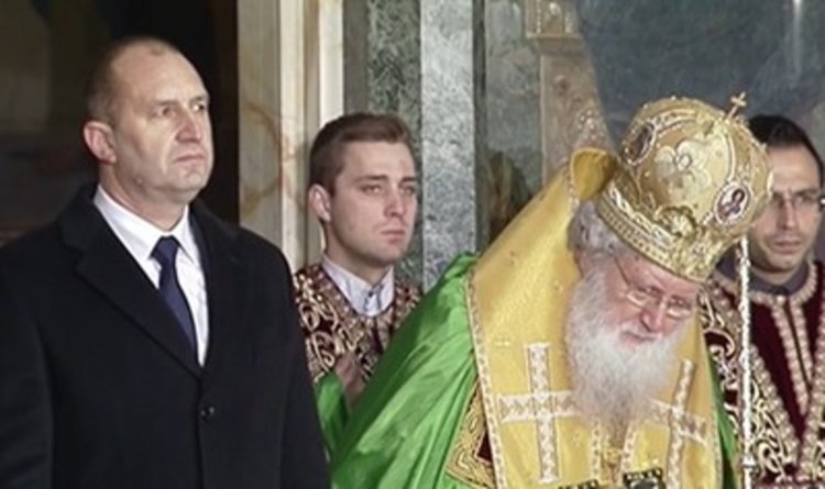 Патриарх Неофит: Всеки трябва да внимава как зида  