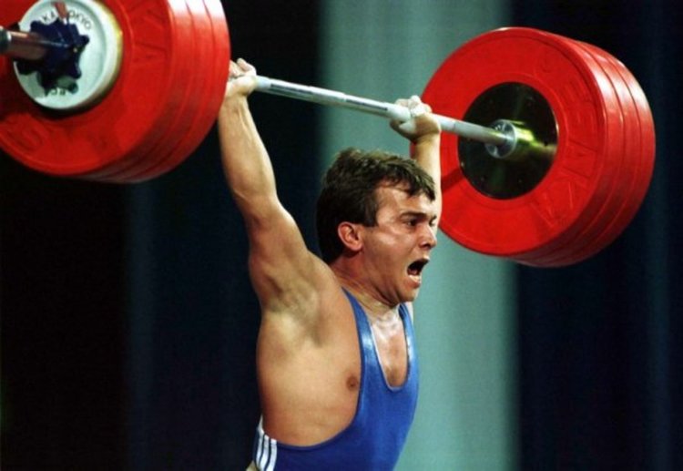 Рожденик: Наим Сюлейманоглу на 50