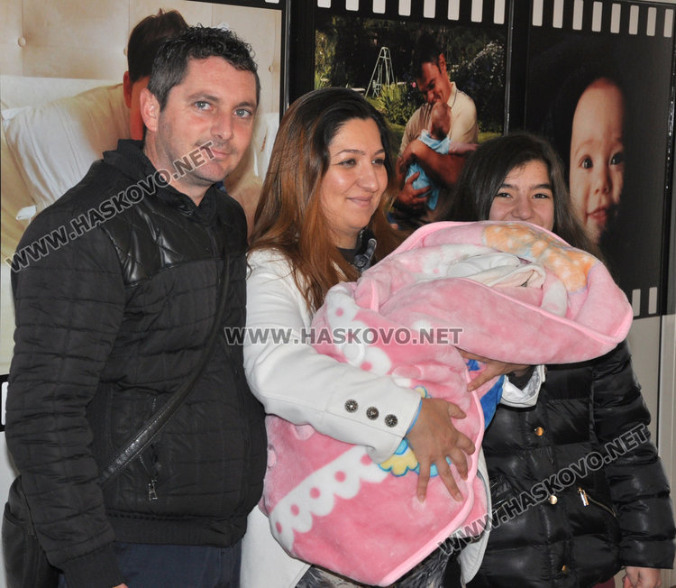 Изписването на малката Мелани от АГО-Хасково