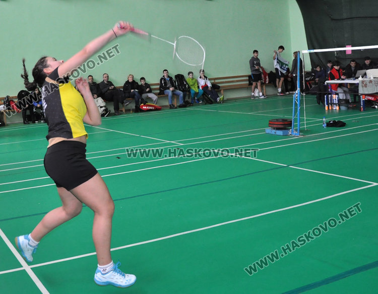 Кметът на Хасково и бащата на Гришо с юбилейни знаци за 50 години бадминтон в България