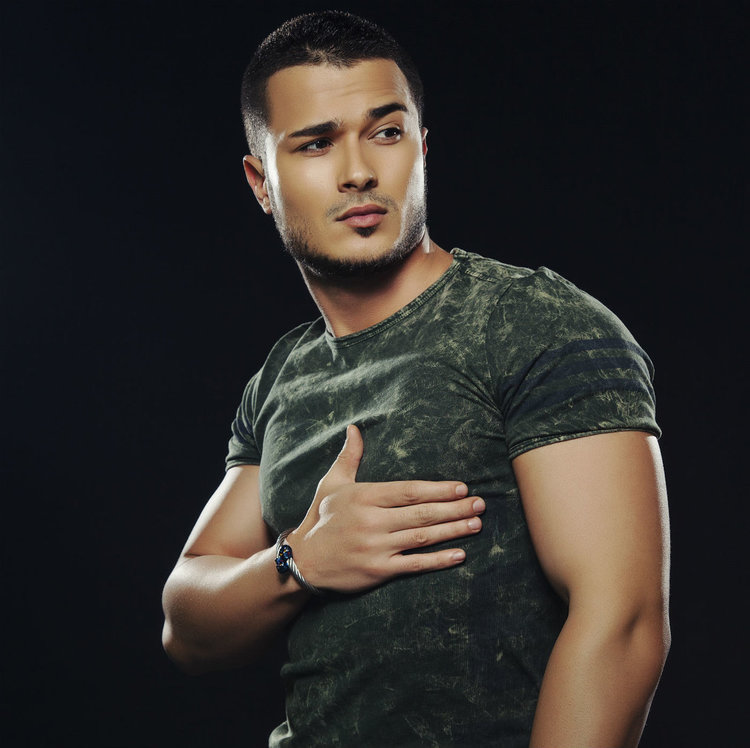 Галин с концерт за Ники, като извинение за липсата му в събота