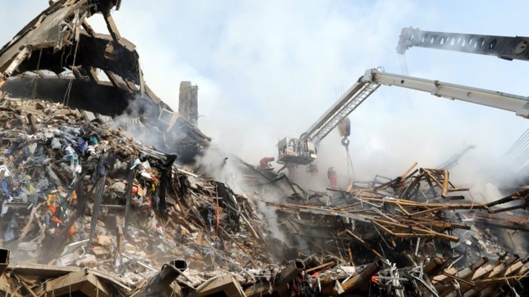 Намериха още четири тела под рухналата сграда в Техеран