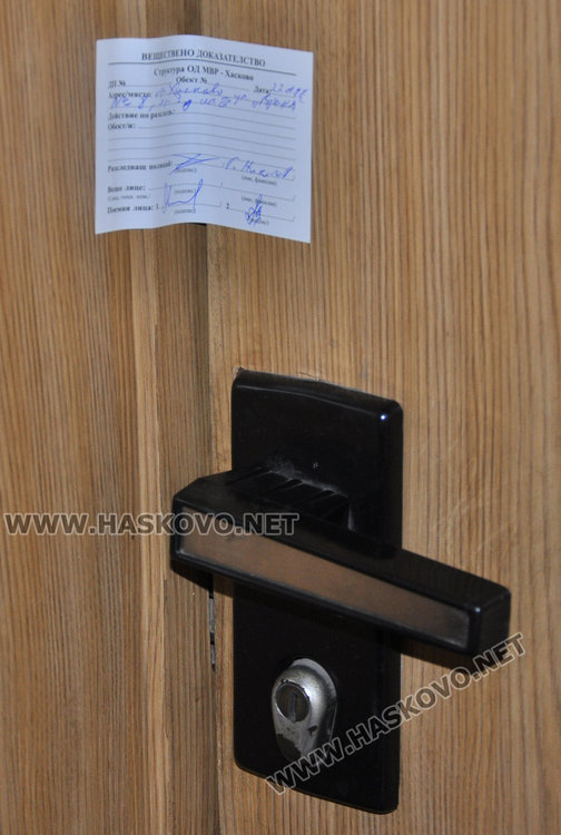 Самоубилата се жена е бивша учителка, синът й – гурбетчия