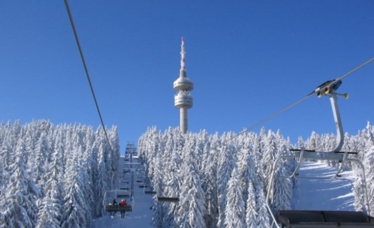 Руски турист издирват чрез полицията забравена раница в такси в Смолян