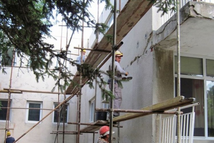 ”Безплатното” саниране излиза над 17 000 лeва на апартамент