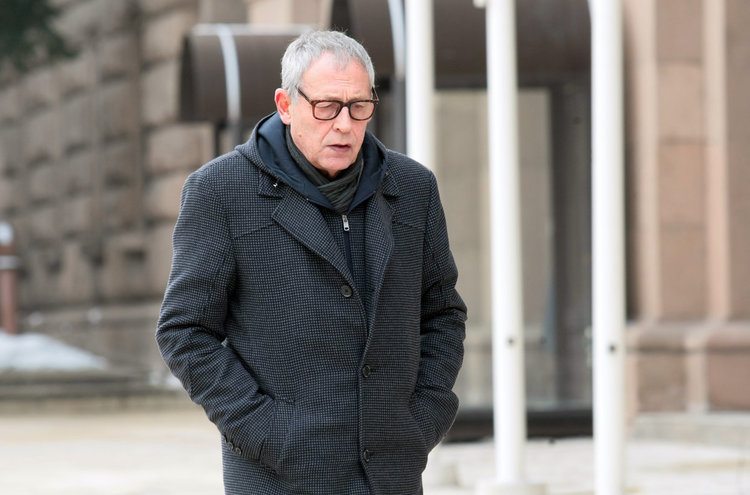 Вероятните министри влязоха при Радев