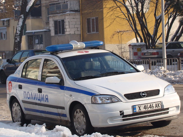 Засякоха 23-годишен димитровградчанин да шофира дрогиран