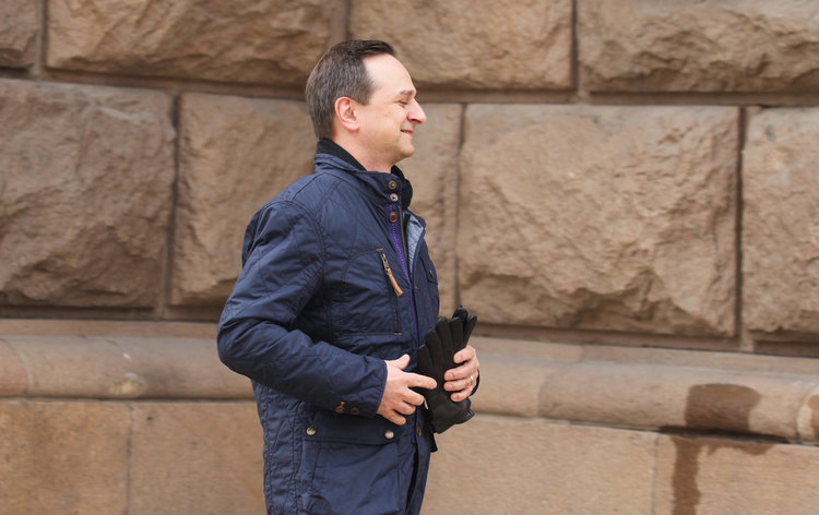 Вероятните министри влязоха при Радев