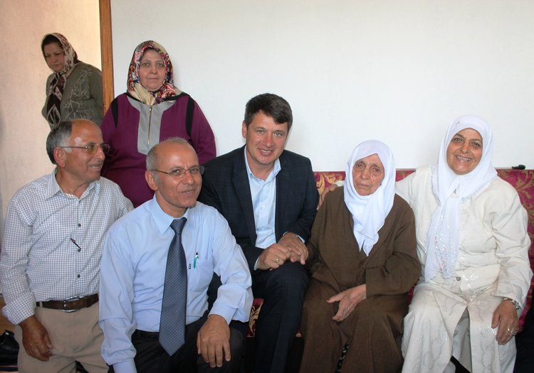 101- годишната баба Сабрие пропътува 653 км, за да види родния си край