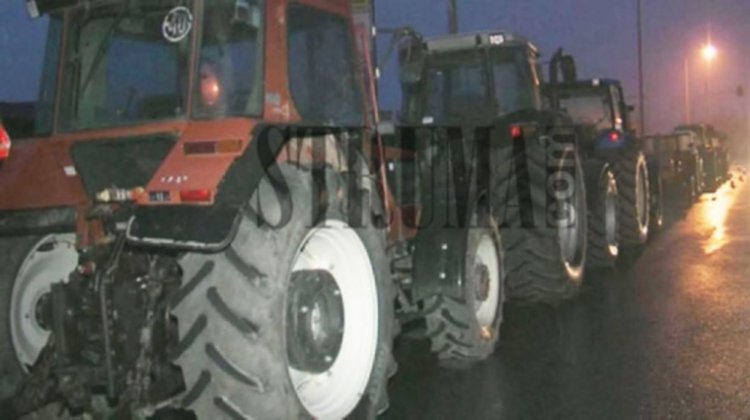 Гръцки спецчасти пазят пътя за България от фермери 